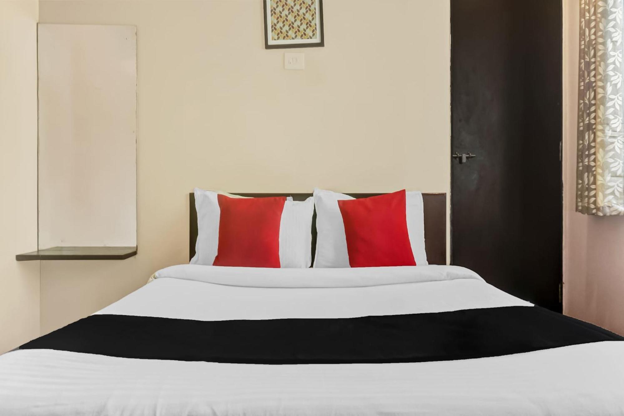 פונה Hotel O Log Inn Plaza Near Eon It Park מראה חיצוני תמונה