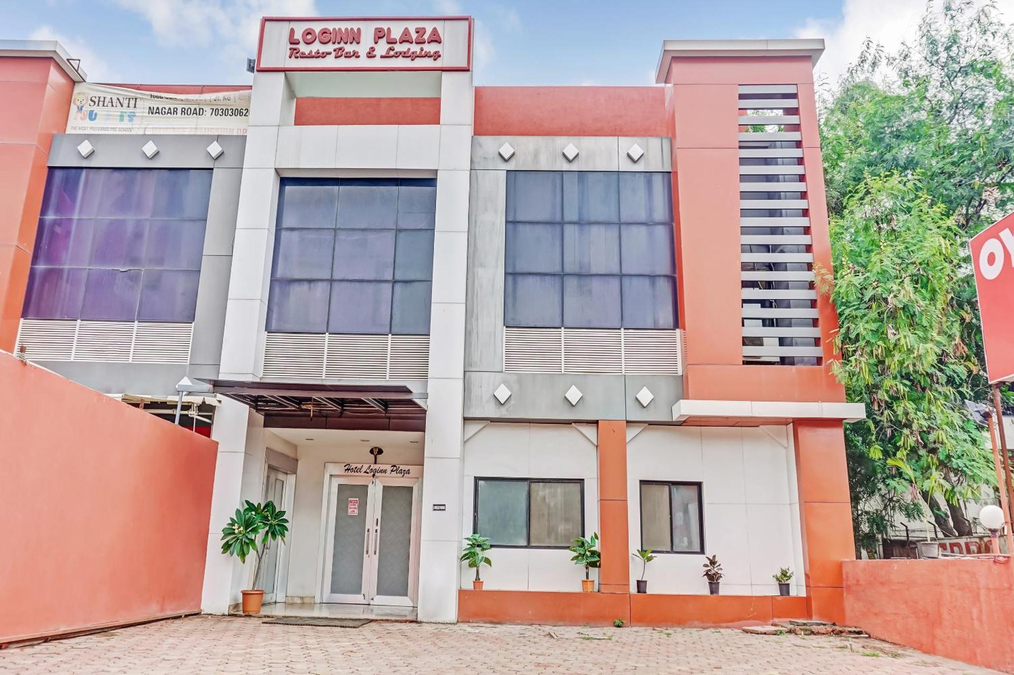 פונה Hotel O Log Inn Plaza Near Eon It Park מראה חיצוני תמונה